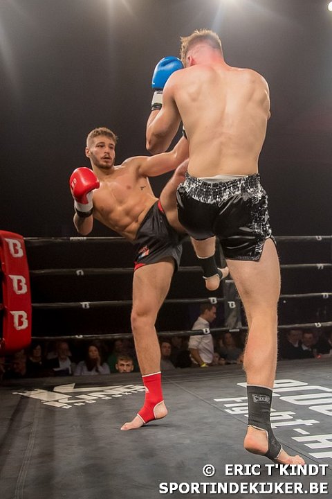 Thaiboks gala in Waregem – Vechter Nicola Breyne