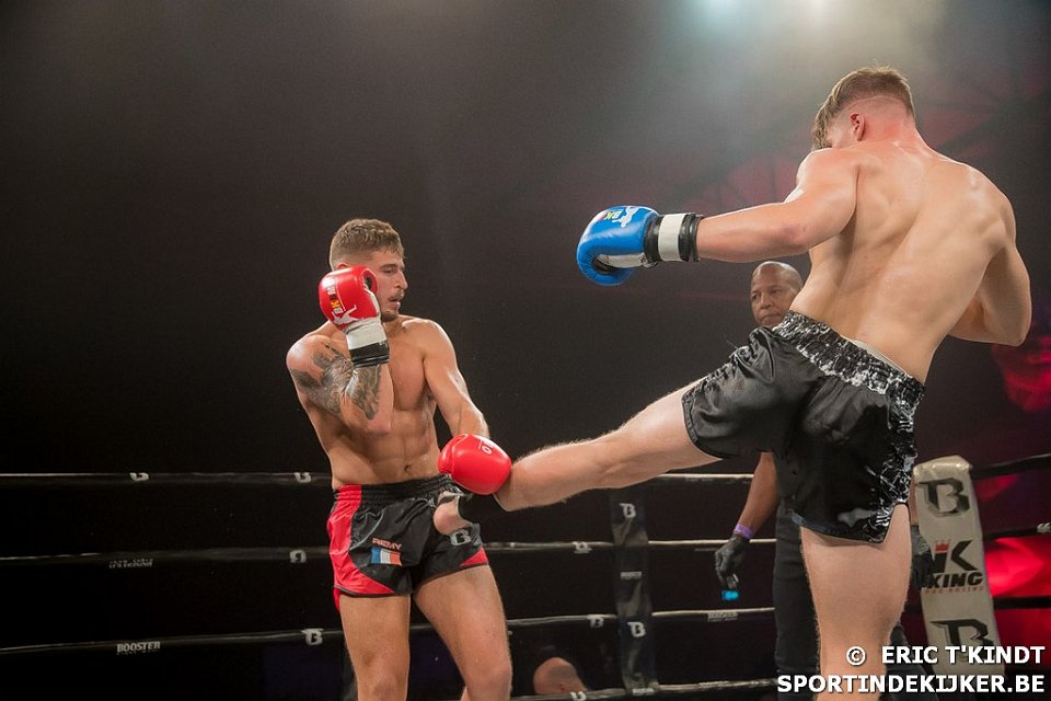 Thaiboks gala in Waregem – Vechter Nicola Breyne