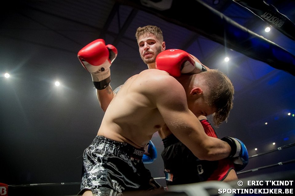 Thaiboks gala in Waregem – Vechter Nicola Breyne