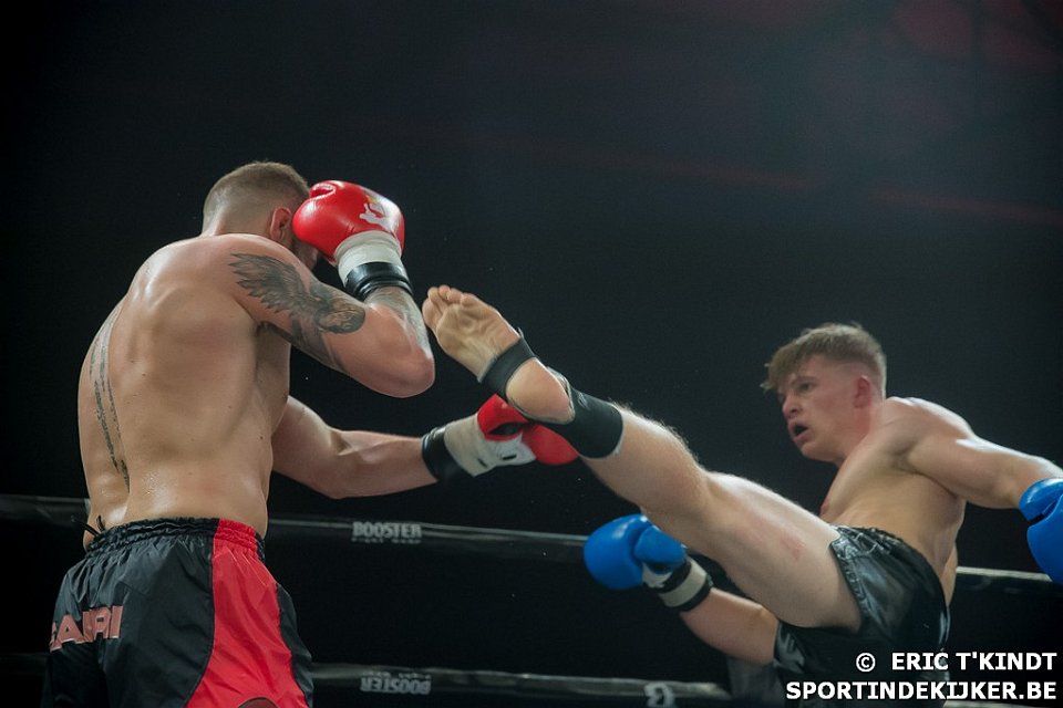 Thaiboks gala in Waregem – Vechter Nicola Breyne