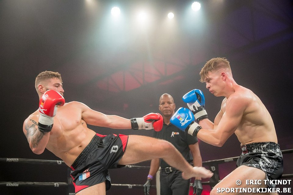 Thaiboks gala in Waregem – Vechter Nicola Breyne