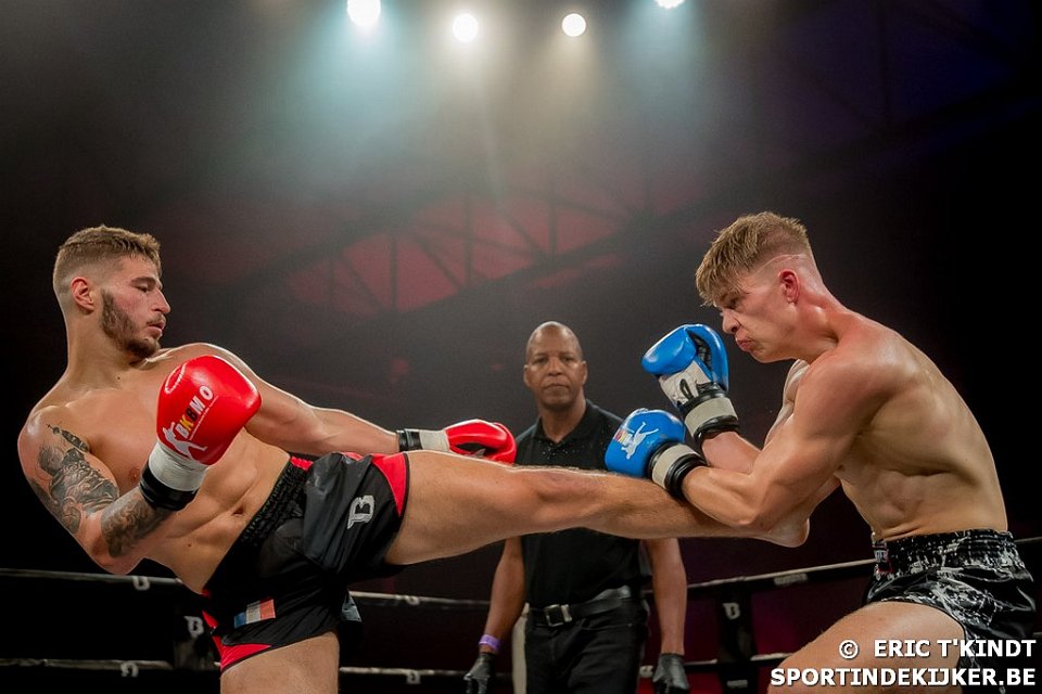 Thaiboks gala in Waregem – Vechter Nicola Breyne