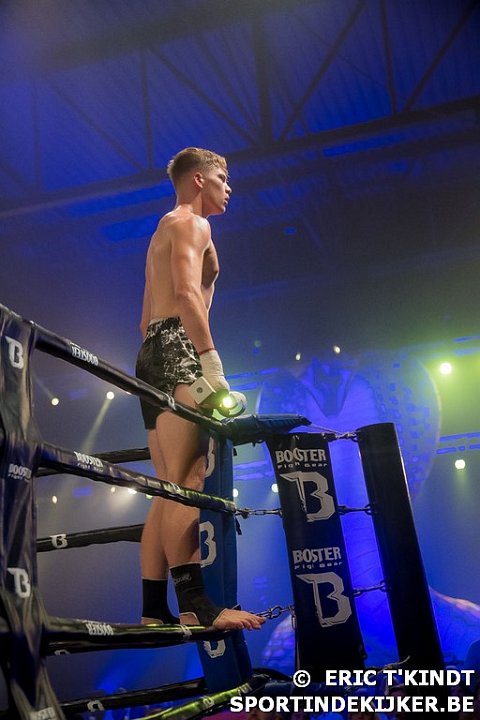 Thaiboks gala in Waregem – Vechter Nicola Breyne