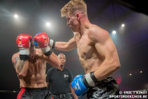 Thaiboks gala in Waregem - Vechter Nicola Breyne