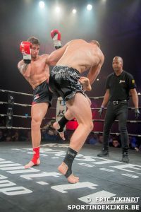 Thaiboks gala in Waregem - Vechter Nicola Breyne