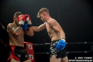 Thaiboks gala in Waregem - Vechter Nicola Breyne