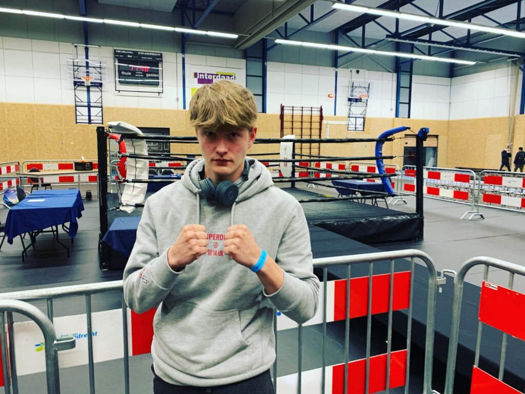 Thaiboks gala in Holland Zwijndrecht - Vechter Mathias Stemmler 2