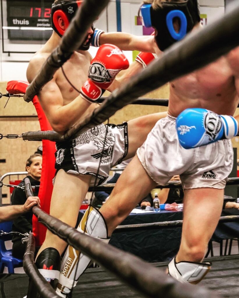 Thaiboks gala in Holland Zwijndrecht - Vechter Mathias Stemmler 9